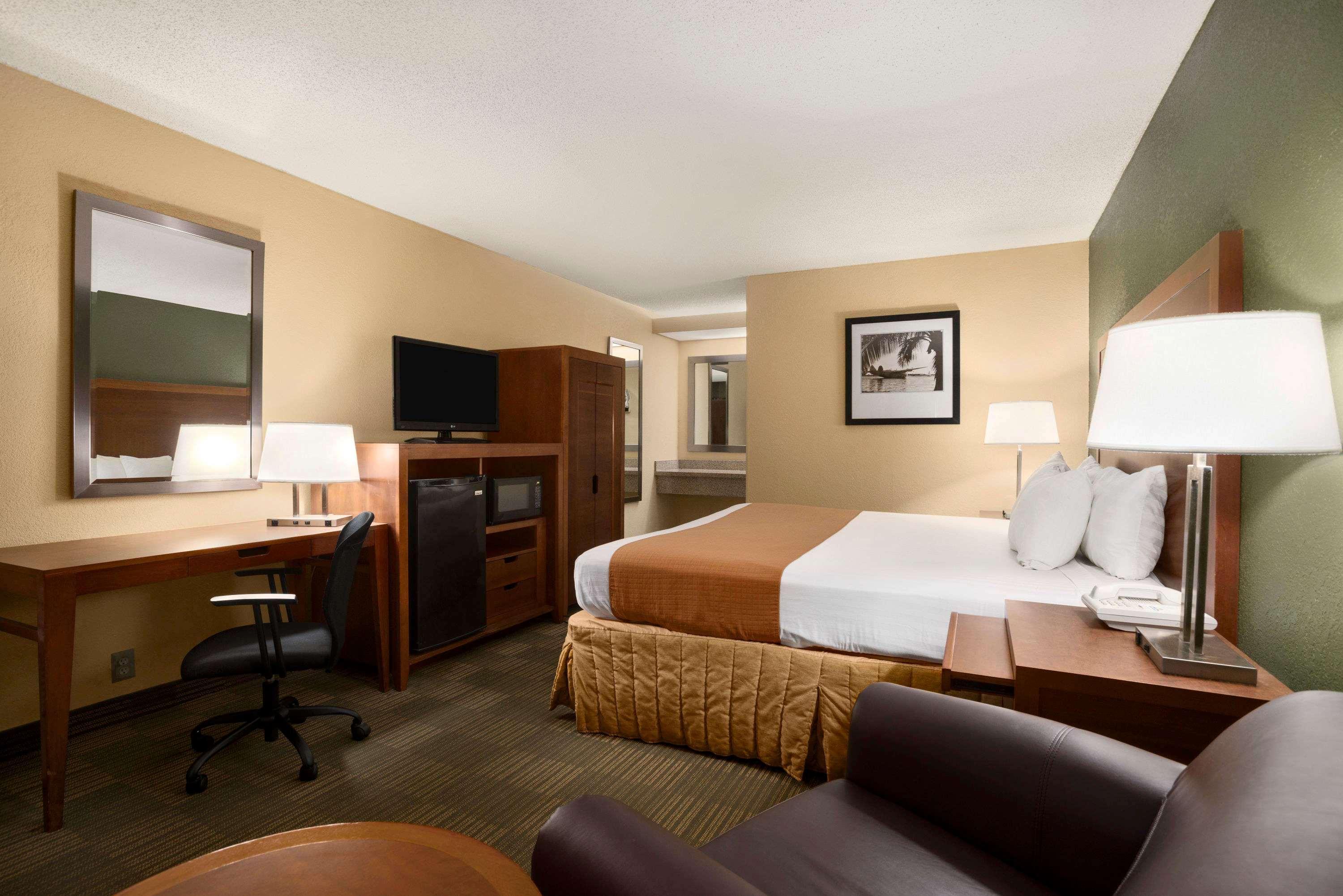 Days Inn By Wyndham Jacksonville Airport Dış mekan fotoğraf
