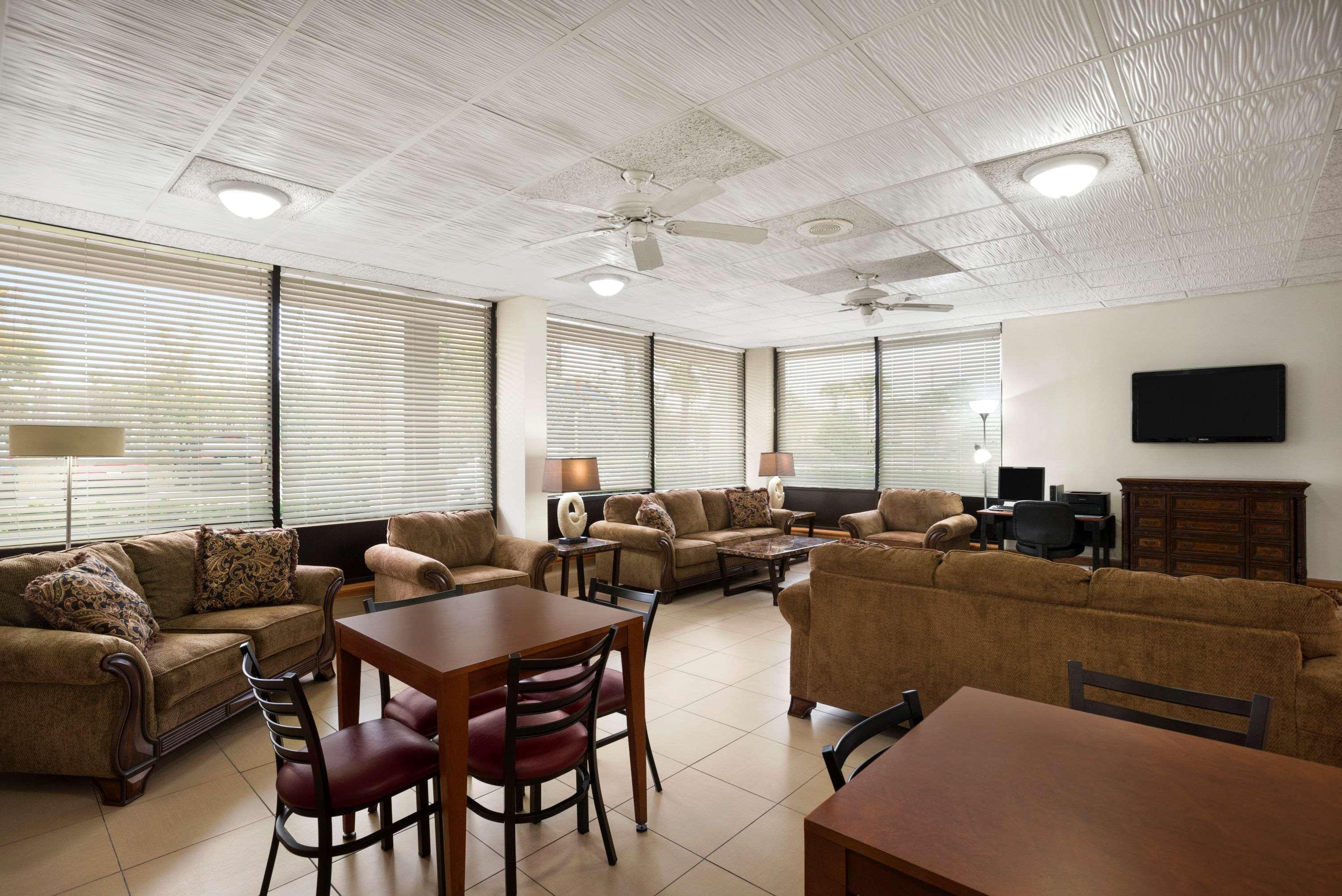 Days Inn By Wyndham Jacksonville Airport Dış mekan fotoğraf