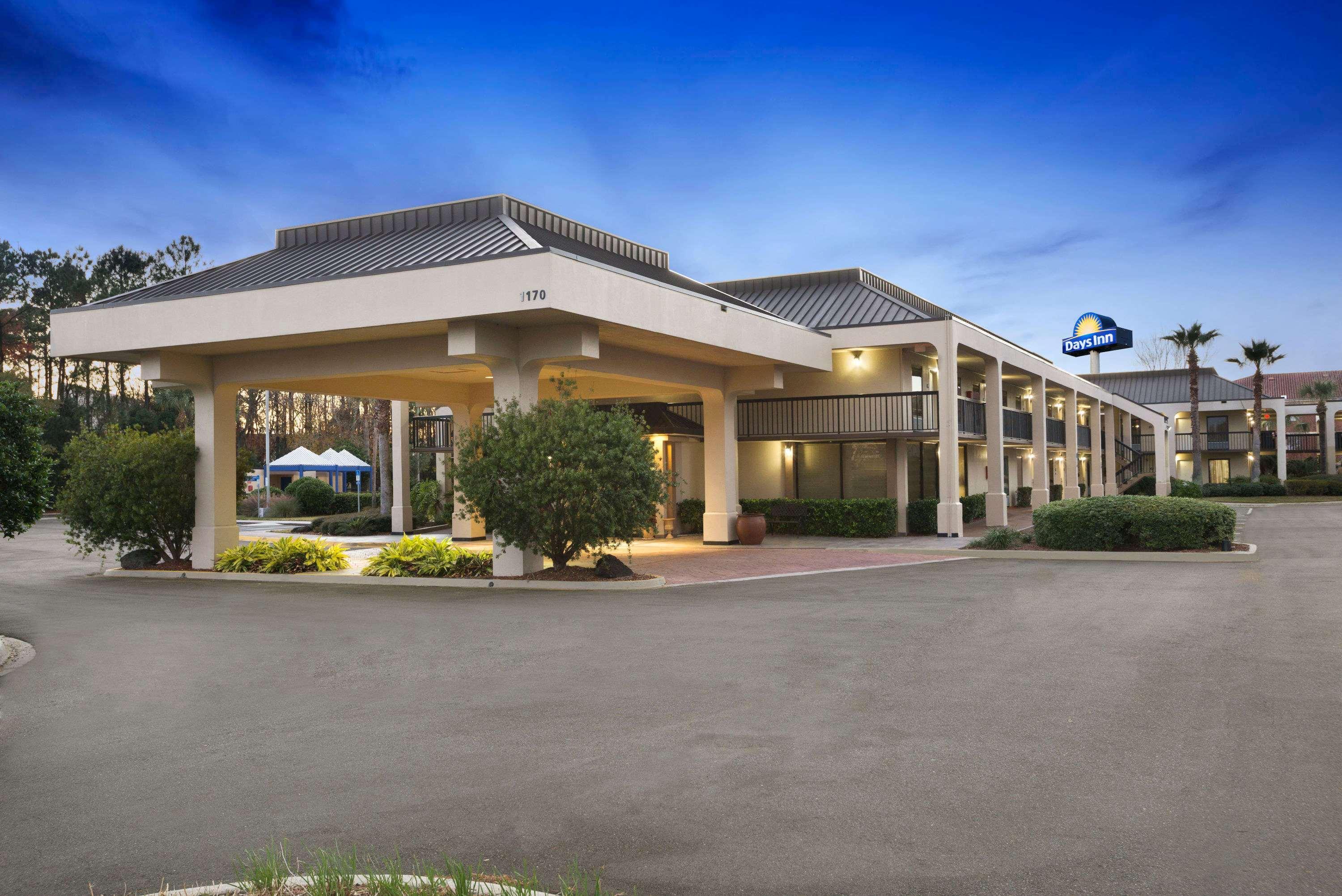 Days Inn By Wyndham Jacksonville Airport Dış mekan fotoğraf