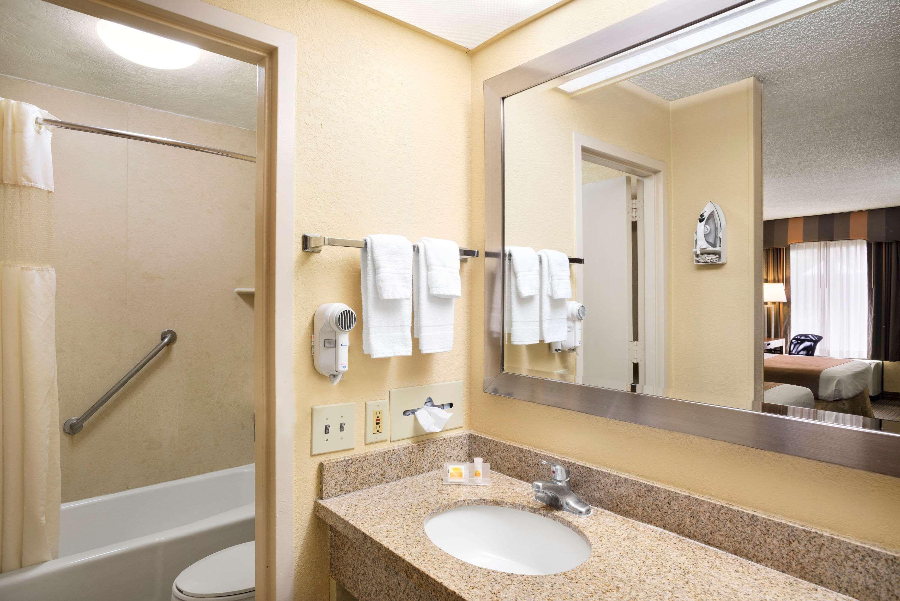 Days Inn By Wyndham Jacksonville Airport Dış mekan fotoğraf