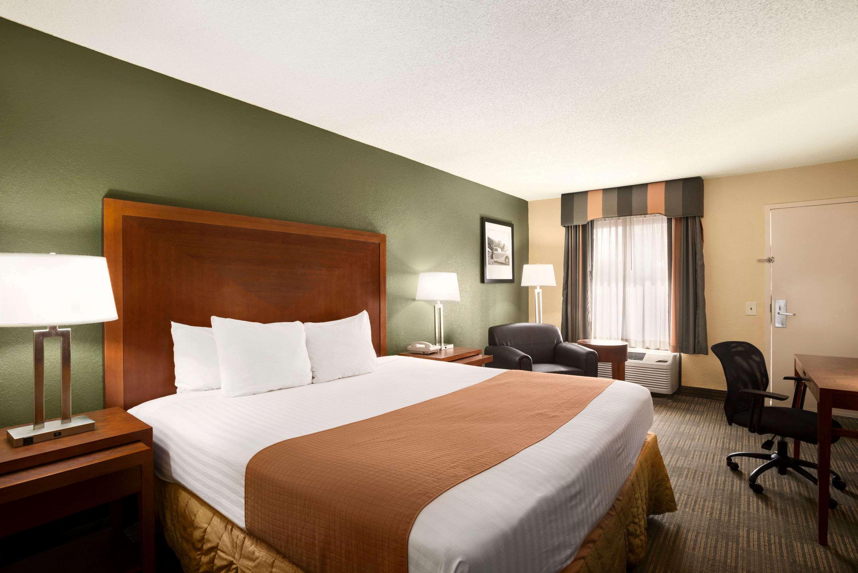 Days Inn By Wyndham Jacksonville Airport Dış mekan fotoğraf