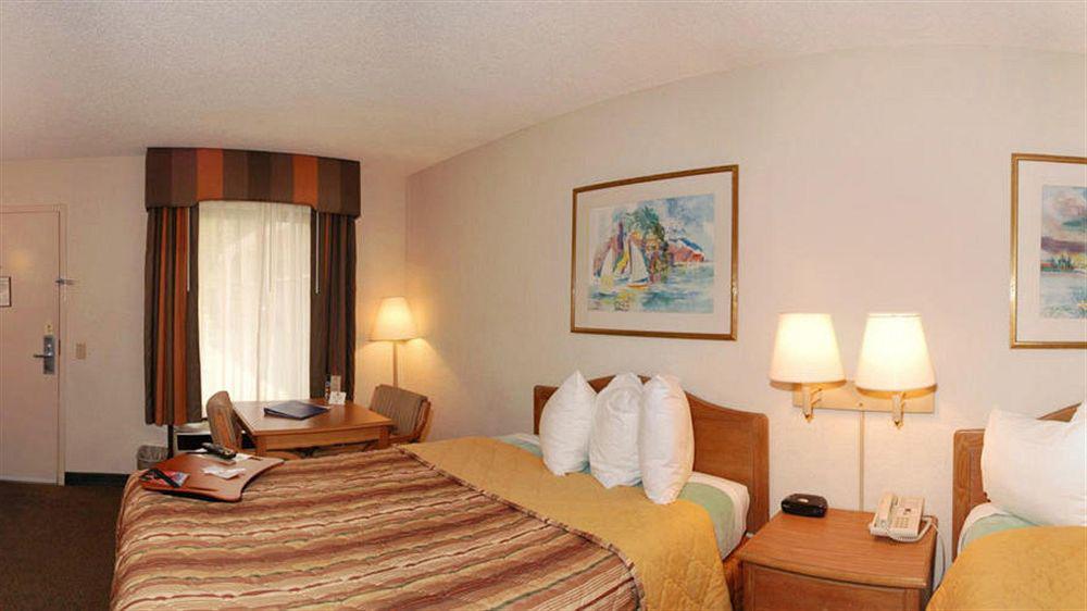 Days Inn By Wyndham Jacksonville Airport Dış mekan fotoğraf