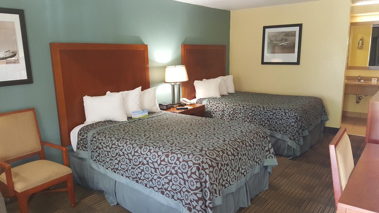 Days Inn By Wyndham Jacksonville Airport Dış mekan fotoğraf
