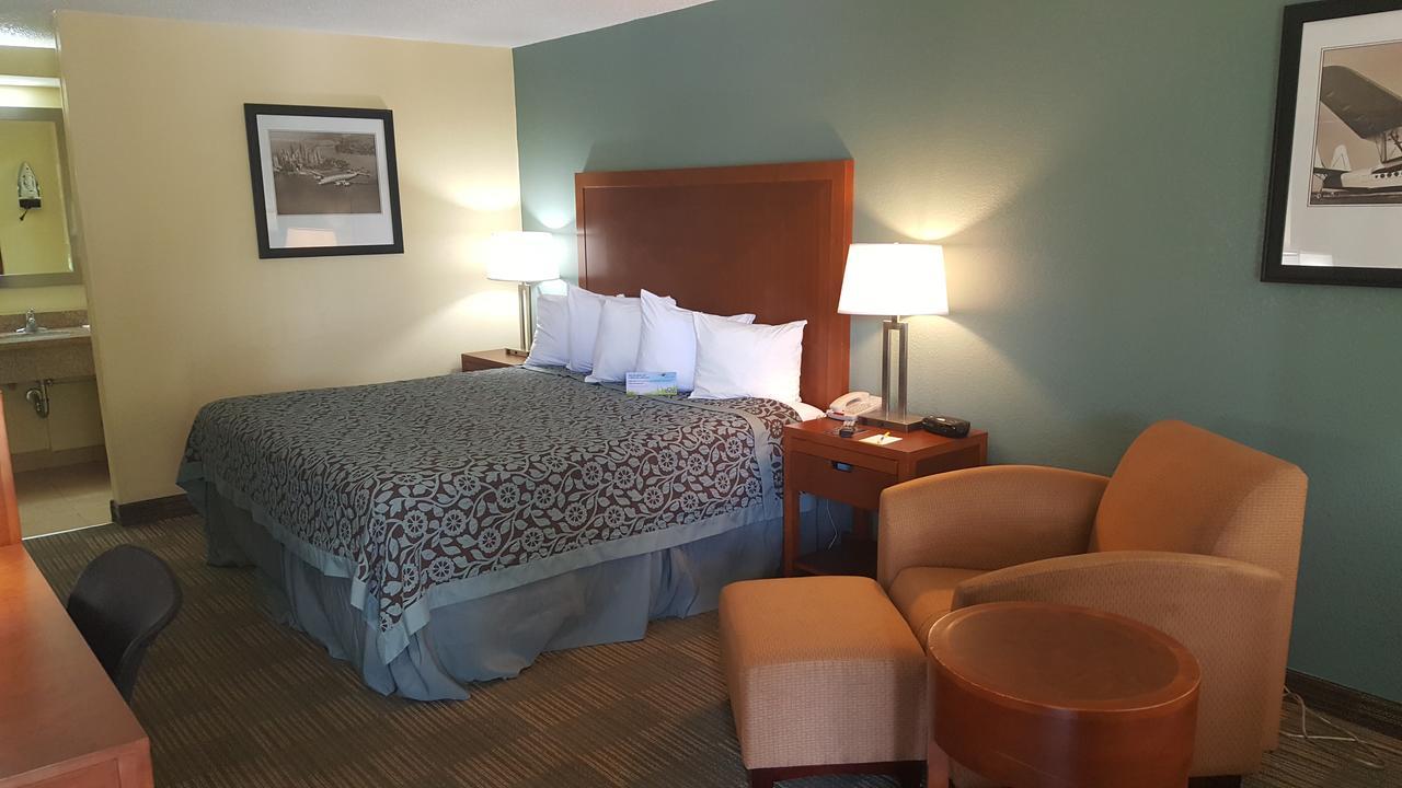 Days Inn By Wyndham Jacksonville Airport Dış mekan fotoğraf