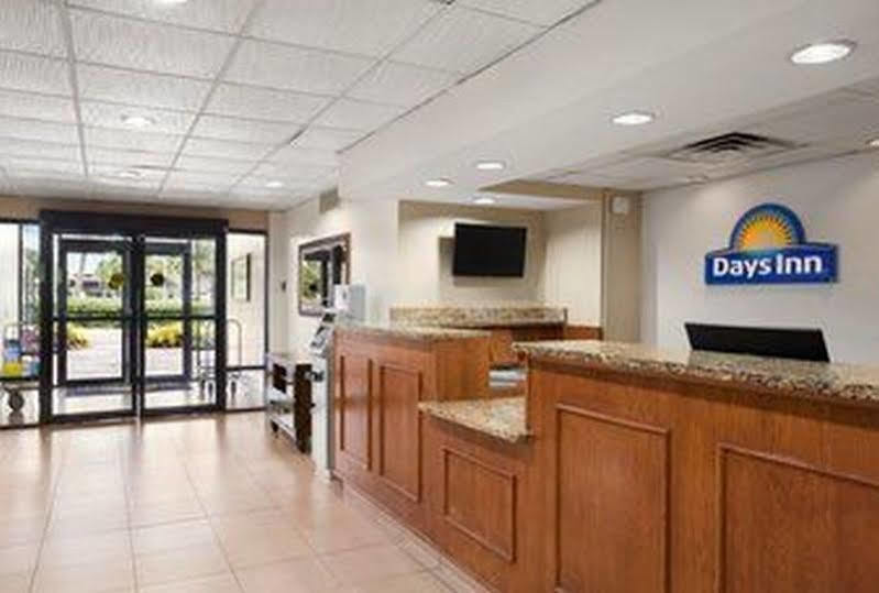 Days Inn By Wyndham Jacksonville Airport Dış mekan fotoğraf