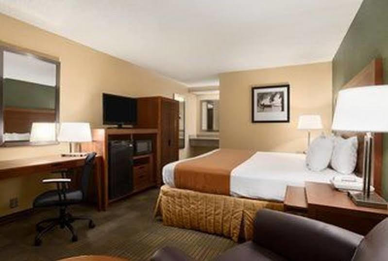 Days Inn By Wyndham Jacksonville Airport Dış mekan fotoğraf